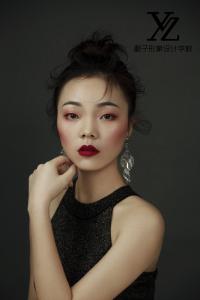 學(xué)彩妝造型